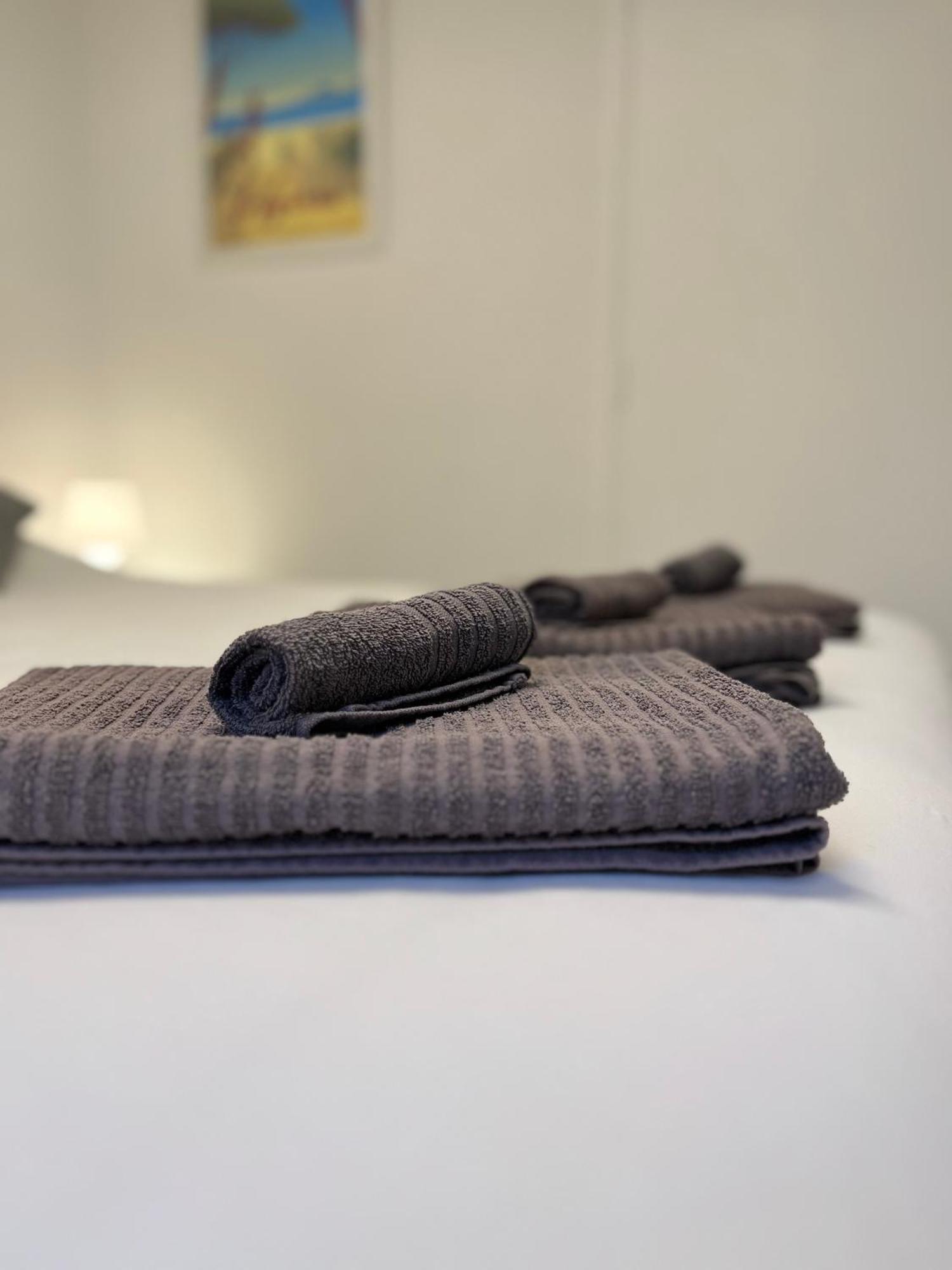Vacances Arbanaises - Appartements Giens Hyères Kültér fotó