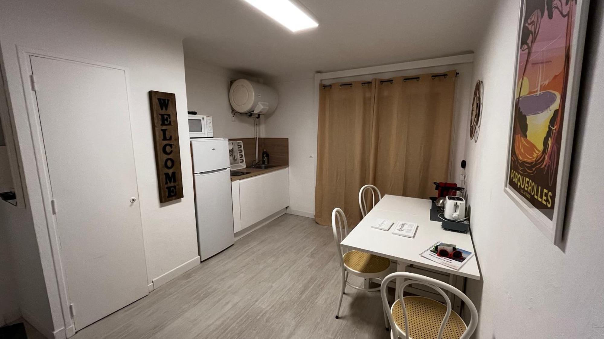 Vacances Arbanaises - Appartements Giens Hyères Kültér fotó