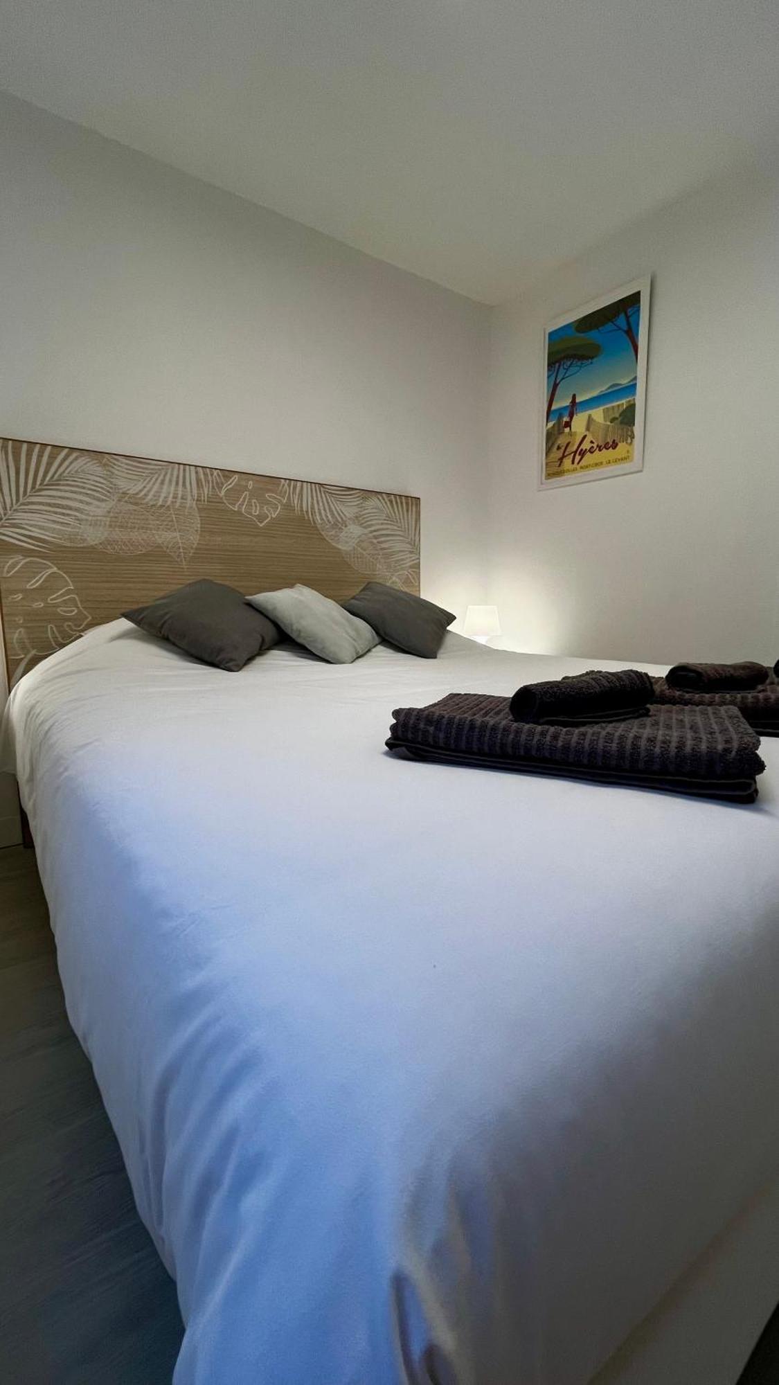 Vacances Arbanaises - Appartements Giens Hyères Kültér fotó